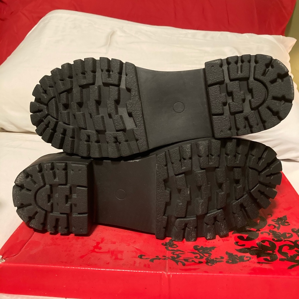 Winter boots with faux fur trim - Picture 4 of 6